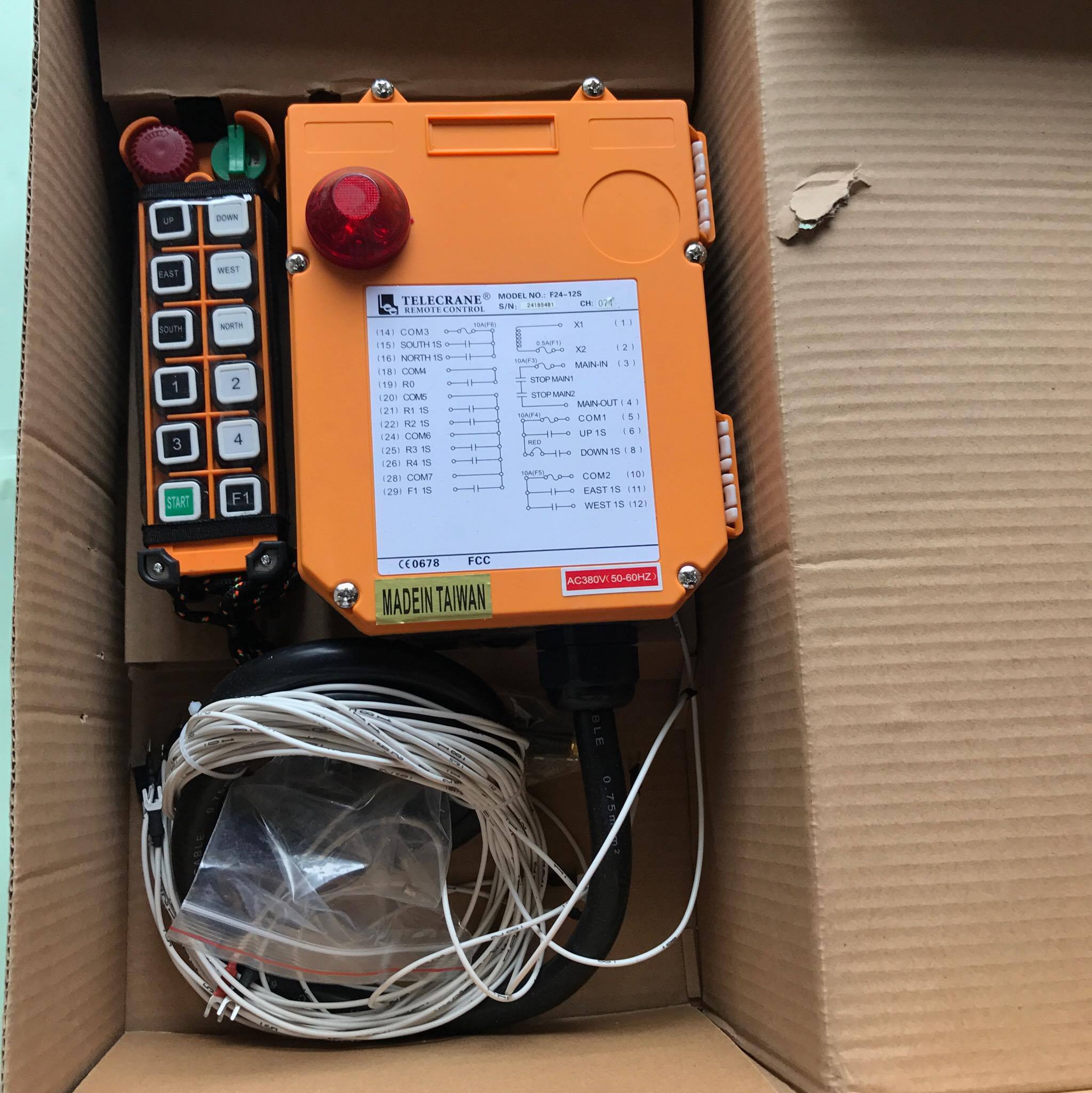 Điều khiển từ xa F24 - 12S Telecrane